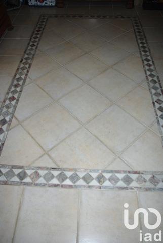 Maison traditionnelle 7 pièces de 246 m² à Poussan (34560)