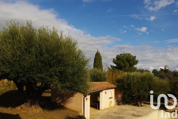 Maison traditionnelle 7 pièces de 246 m² à Poussan (34560)