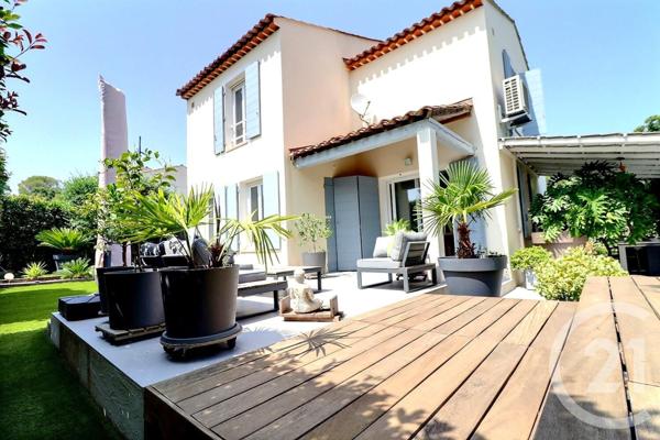Maison à vendre  4 pièces - 118 m2 ST RAPHAEL - 83