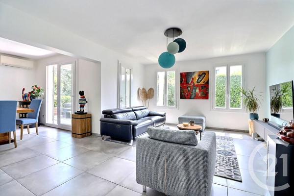 Maison à vendre  4 pièces - 118 m2 ST RAPHAEL - 83