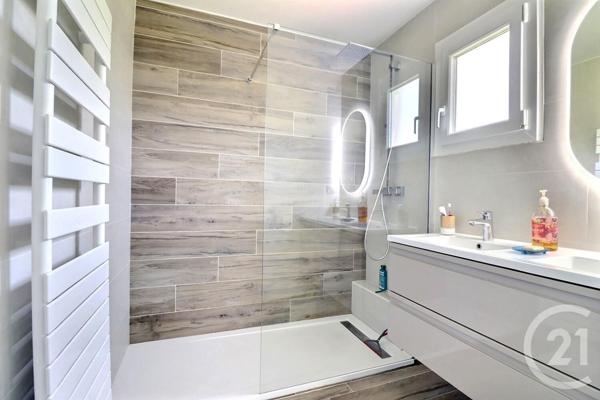 Maison à vendre  4 pièces - 118 m2 ST RAPHAEL - 83