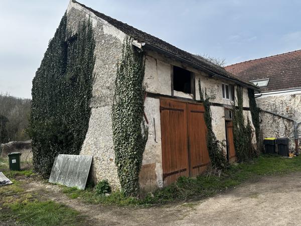Immeuble
         2 pièces
        - 93 m² 119 900 € *