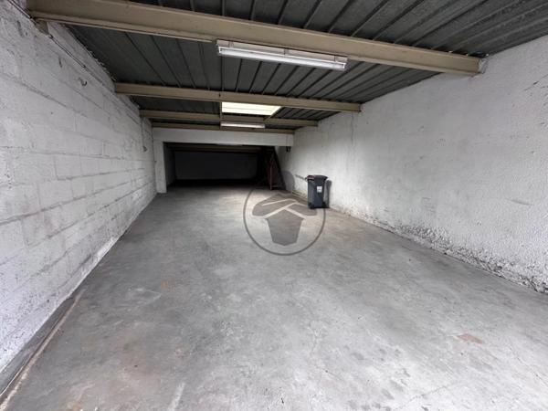 Vente Maison 22 pièces 435 m2 à Saint-Quentin