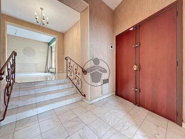 Vente Maison 22 pièces 435 m2 à Saint-Quentin