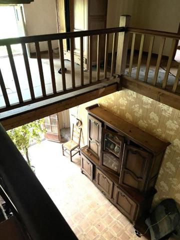 Maison à rénover Château L'Evêque  220 m2