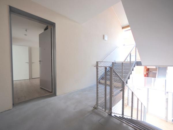 Appartement Romainville 3 pièce(s) 64 m2 loi Carrez