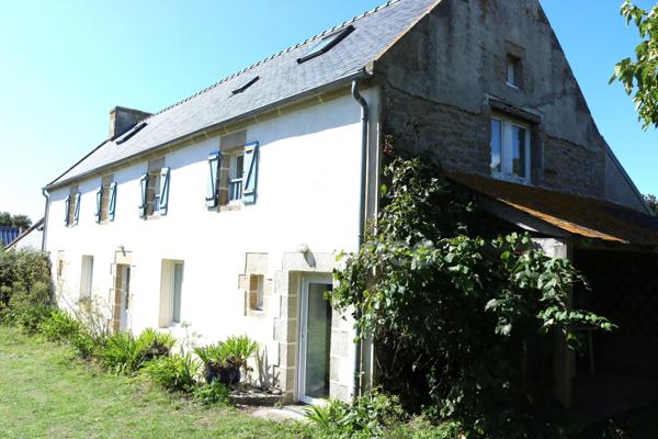 Propriete à vendre 10 pièces PLOZEVET (29) 3 Gites 220 m2
