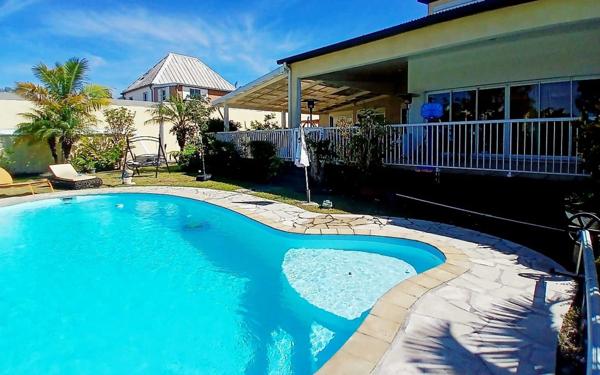 Maison à vendre    5 pièces •  Le Tampon