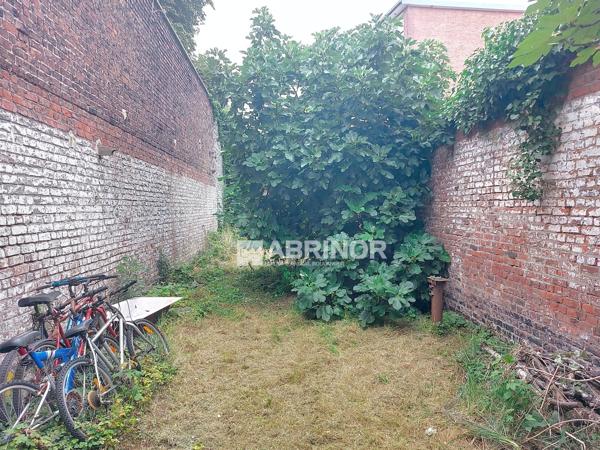 MAISON avec GARAGE - HANGAR - JARDIN TOURCOING