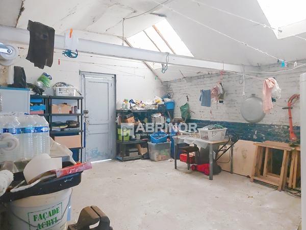 MAISON avec GARAGE - HANGAR - JARDIN TOURCOING