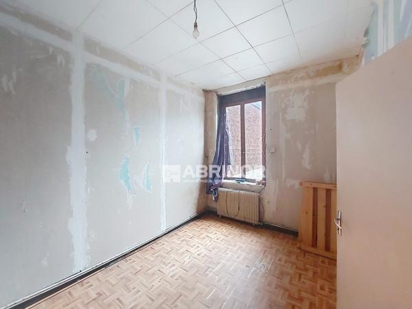 MAISON avec GARAGE - HANGAR - JARDIN TOURCOING