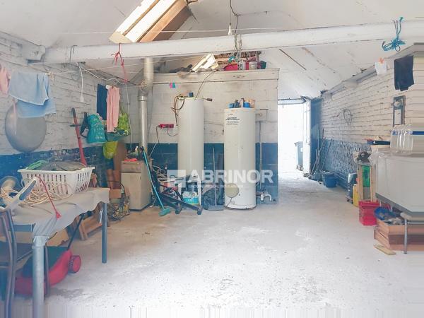 MAISON avec GARAGE - HANGAR - JARDIN TOURCOING