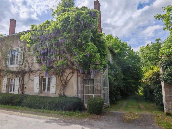 Maison ancienne - Limoges Maison bourgeoise de 1809 de 6 chambres en bord de rivière