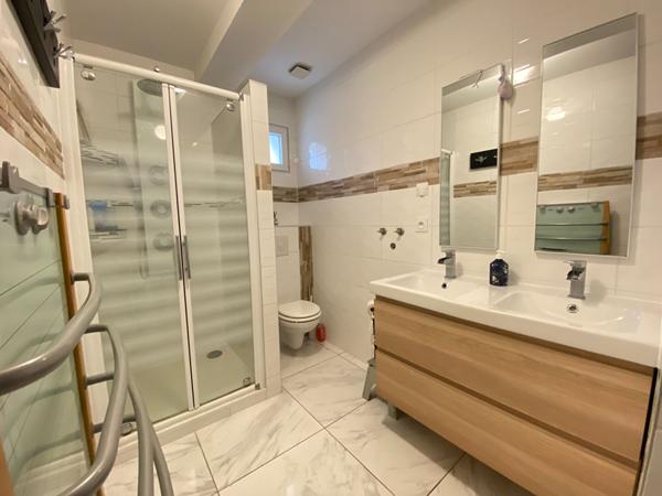 Grande Maison récente à Fleury Les Aubrais 10 pièces - 230m² + sous sol aménagé de 86m²