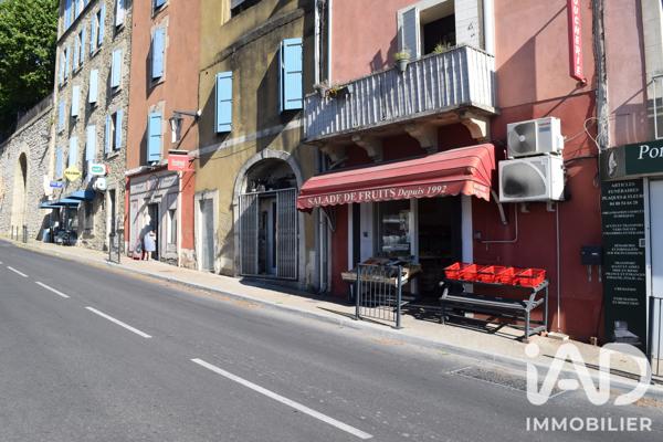 Local commercial à vendre Châteauneuf-de-Gadagne