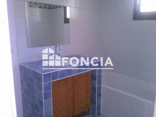 Location Appartement 2 pièces 43.14 m² - 40 RUE DE LA REPUBLIQUE Villeneuve Les Avignon 30400