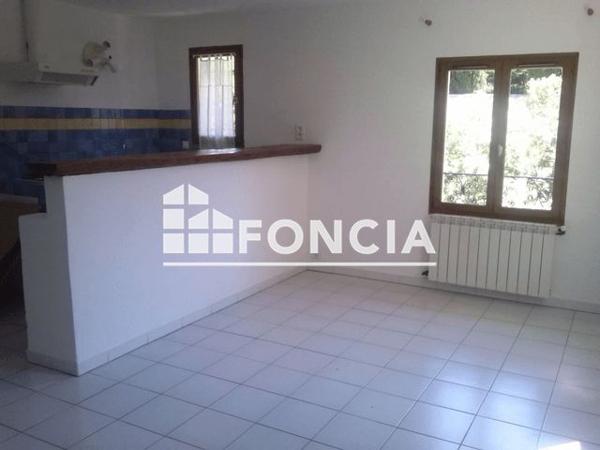 Location Appartement 2 pièces 43.14 m² - 40 RUE DE LA REPUBLIQUE Villeneuve Les Avignon 30400