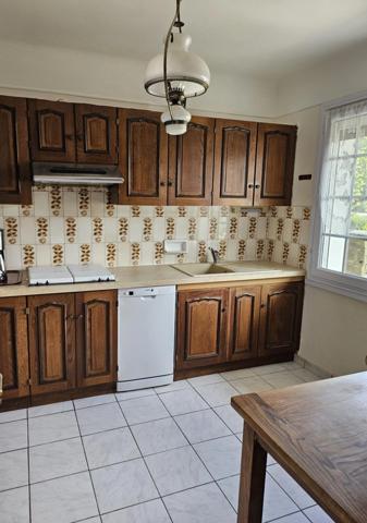 DIJON, MAISON A RENOVER SUR TERRAIN DE 688M2