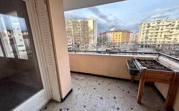 Appartement à louer    3 pièces • 83,96 m2 Villeurbanne