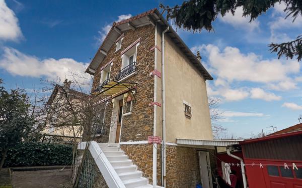 Maison à vendre    4 pièces •  Bondy