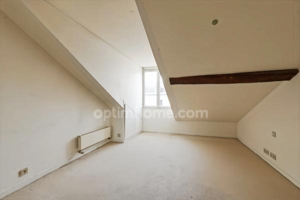 Quartier Notre Dame - Appartement duplex de caractère à quelques minutes à pied des commerces, des écoles, et des transports