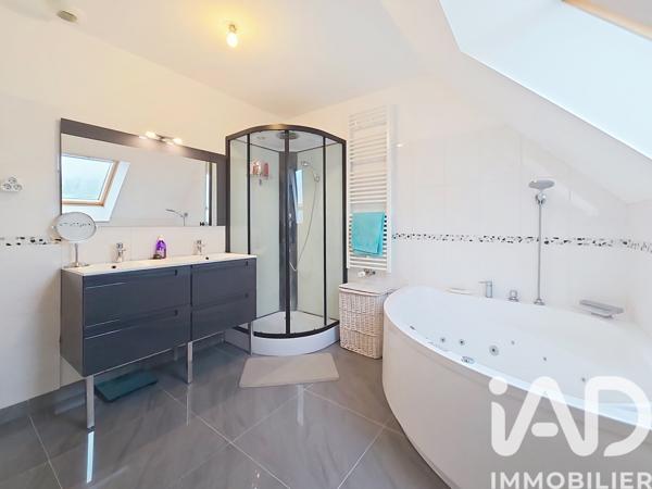 Maison à vendre 6 pièces 110 m² Bréchamps