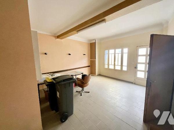 Immobilier Professionnel à vendre Lavit