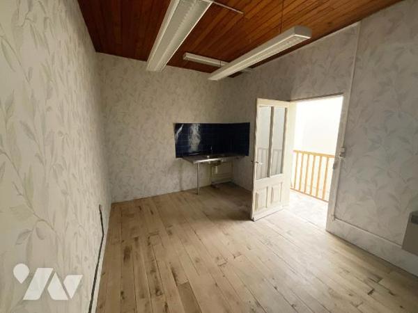 Immobilier Professionnel à vendre Lavit