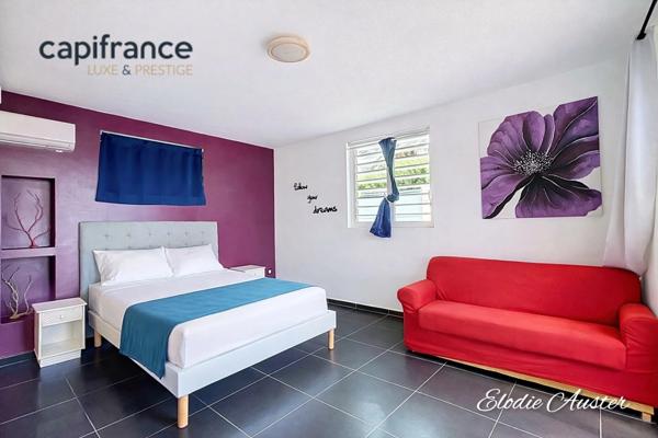 Villa T4 de 150 m2 et sa dépendance T3 de 100 m2 vue mer
