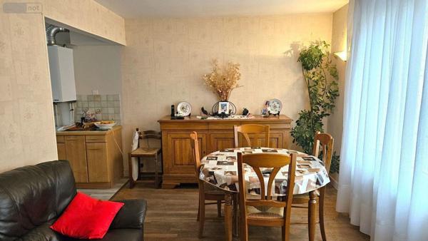 Maison de ville à vendre à Vitry-le-François dans la Marne (51300), ref : 51081/937   
CENTRE VILLE