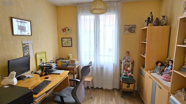 Maison de ville à vendre à Vitry-le-François dans la Marne (51300), ref : 51081/937   
CENTRE VILLE