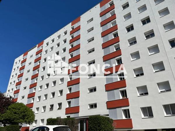 Location Appartement 4 pièces 69.9 m² - RESIDENCE ARQUEBUSE Dijon 21000