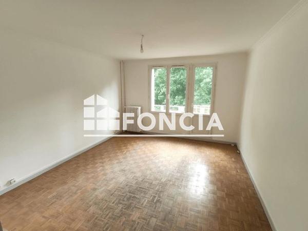 Location Appartement 4 pièces 69.9 m² - RESIDENCE ARQUEBUSE Dijon 21000