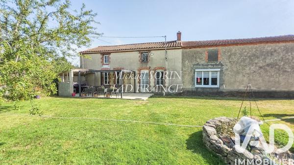 Maison à vendre 6 pièces 122 m² La Chaize-le-Vicomte