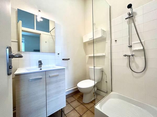 IMMEUBLE 7 APPARTEMENTS ET UN COMMERCE NANTES - BAS DE CHANTENAY , Nantes IMMEUBLE 7 APPARTEMENTS ET UN COMMERCE NANTES - BAS DE CHANTENAY , Nantes