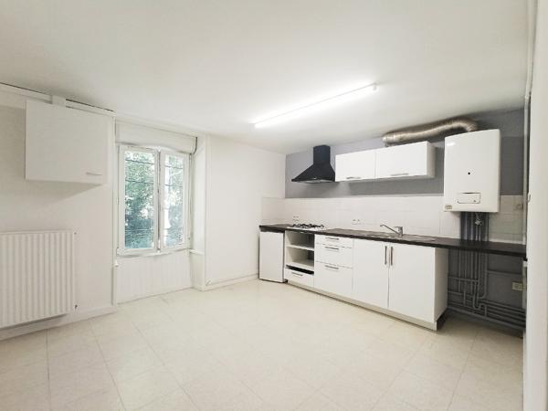 IMMEUBLE 7 APPARTEMENTS ET UN COMMERCE NANTES - BAS DE CHANTENAY , Nantes IMMEUBLE 7 APPARTEMENTS ET UN COMMERCE NANTES - BAS DE CHANTENAY , Nantes