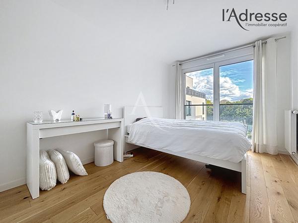 Appartement d'exception à deux pas du Parc de Saint-Cloud - 3 pièces 71m² avec balcon, cave et parking