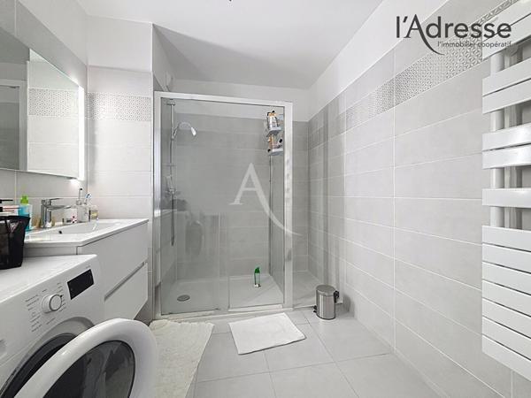 Appartement d'exception à deux pas du Parc de Saint-Cloud - 3 pièces 71m² avec balcon, cave et parking