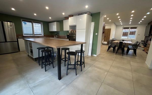 Maison à vendre    4 pièces • 121 m2 Anzin