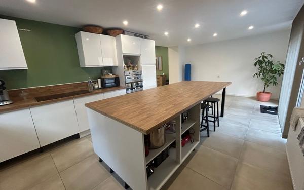 Maison à vendre    4 pièces • 121 m2 Anzin