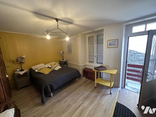 CANCALE - La Houle - Appartement T2 avec vue, cave et cour commune