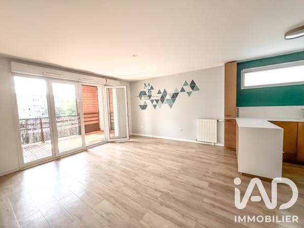 Location appartement 3 pièces 61,5 m² Châtenay-Malabry