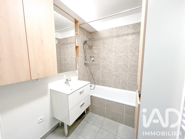 Location appartement 3 pièces 61,5 m² Châtenay-Malabry