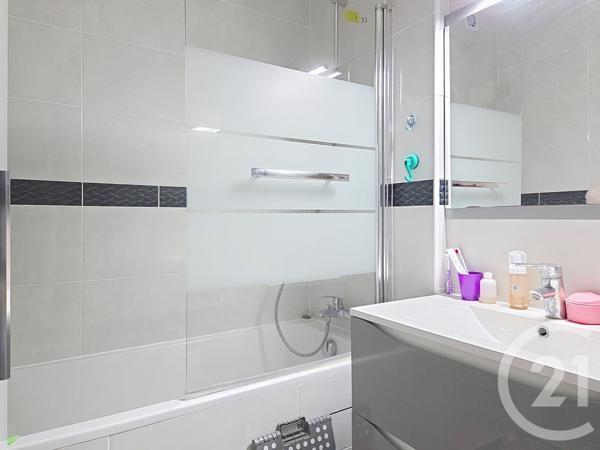 Appartement F3 à vendre  3 pièces - 60,84 m2 BOURG LA REINE - 92