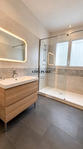 ROYAN PROCHE MARCHÉ CENTRAL 1KM - MAISON PLAIN-PIEDS 102 M² 3 CHAMBRES 2 SDE -AU PRIX DE 447 000 €