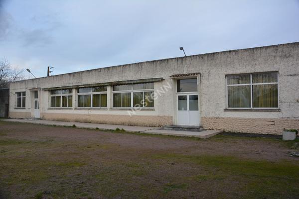Ensemble immobilier ancien restaurant avec salle de reception a Noirterre