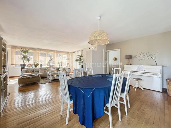 Maison traditionnelle de 210 m²