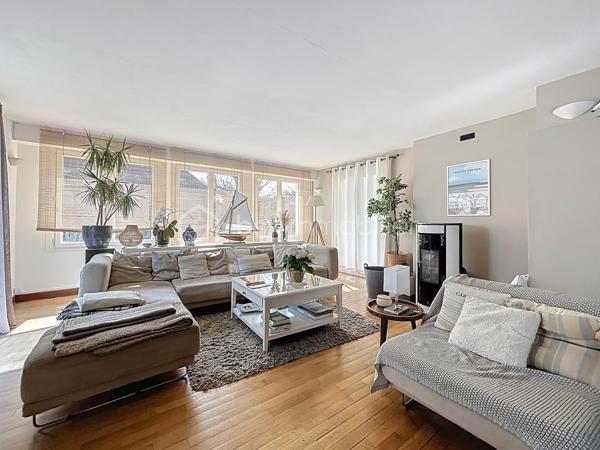 Maison traditionnelle de 210 m²