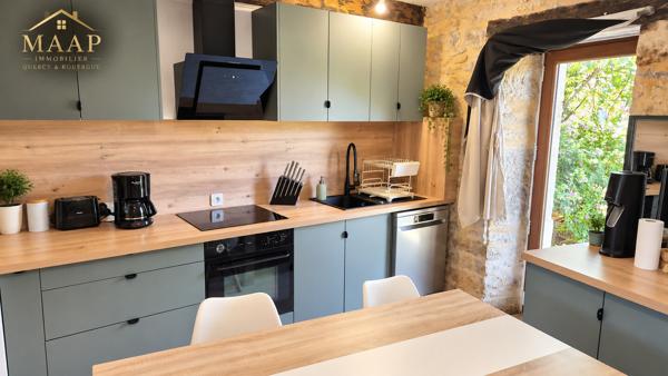 SAILLAC – QUERCYNOISE EN PIERRE RÉNOVÉE AU CŒUR DU VILLAGE