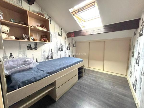 Vente                                                      Maison
                        
                     5 pièces                      98 m2                     à Clamart